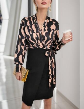 Kadın Uzun Kollu Kruvaze Yaka Dijital Baskılı Fiyonk Detay Atlas Kumaş Elbise - 6