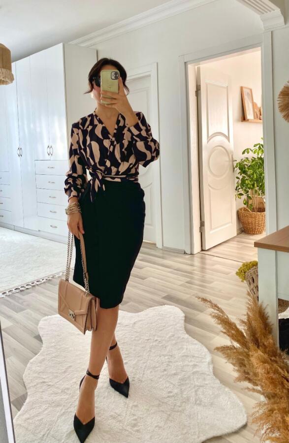 Kadın Uzun Kollu Kruvaze Yaka Dijital Baskılı Fiyonk Detay Atlas Kumaş Elbise - 10