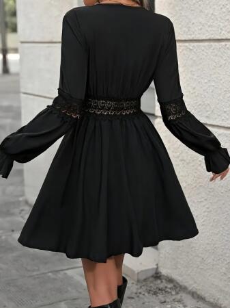 Kadın Uzun Kollu Kruvaze Yakalı Dantelli Fermuar Detaylı Kısa Ithal Krep Elbise - ANGELINO BuyukBedeniz (1)