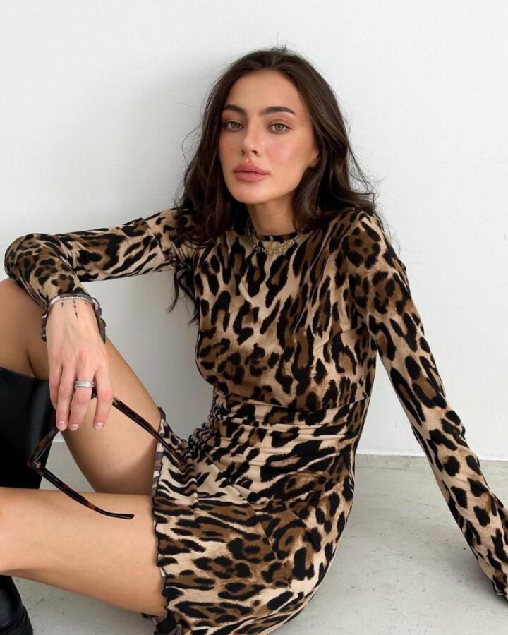 Kadın Uzun Kollu Sırtı Açık Bağlamalı Leopar Desenli Kısa Dalgıç Elbise - 3