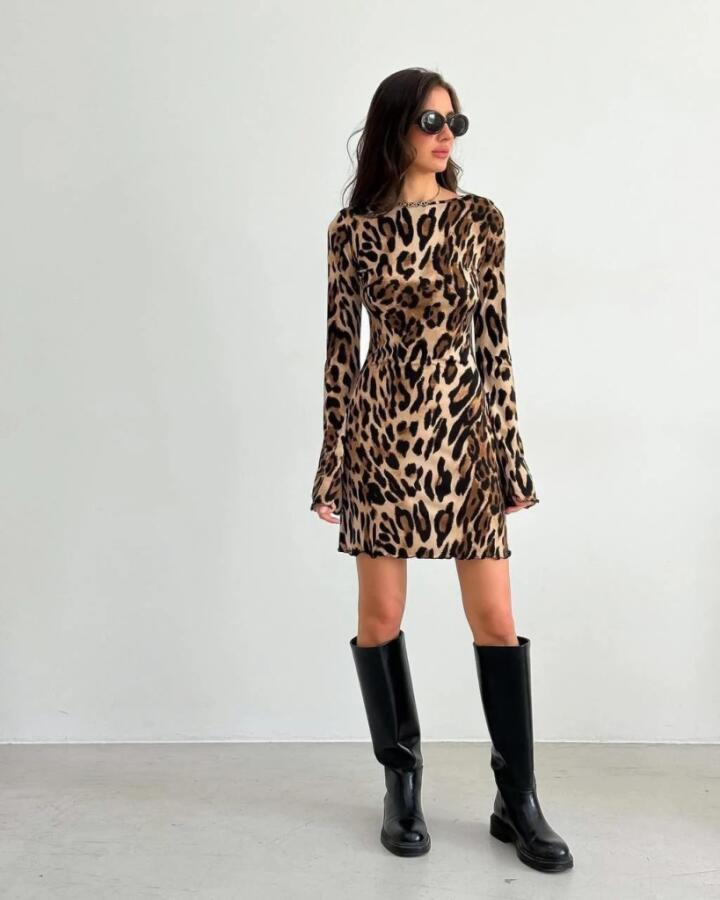 Kadın Uzun Kollu Sırtı Açık Bağlamalı Leopar Desenli Kısa Dalgıç Elbise - 4