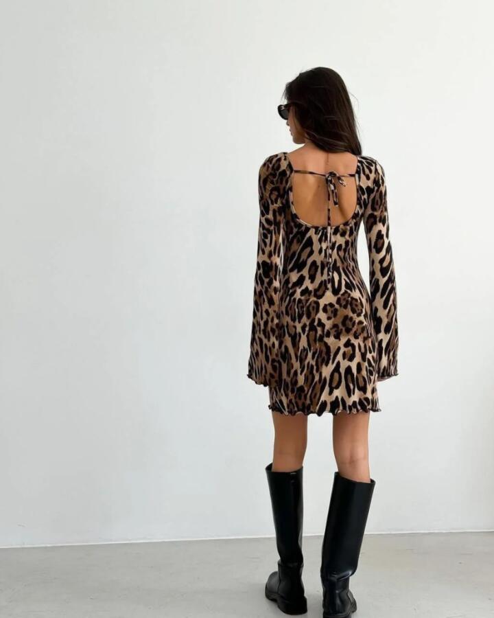 Kadın Uzun Kollu Sırtı Açık Bağlamalı Leopar Desenli Kısa Dalgıç Elbise - 5