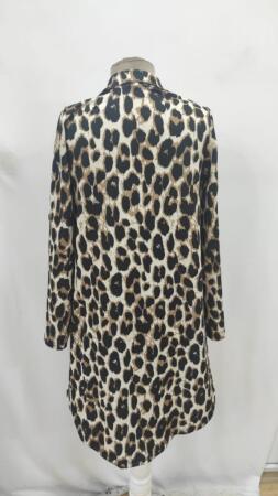 Kadın Uzun Kollu Yakalı önden Düğmeli Leopar Desenli Modal Midi Elbise - 10