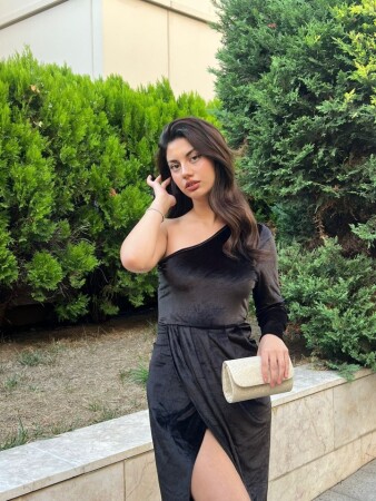 Kadın Uzun Kollu Yırtmaçlı önü Pile Detay Kadife Elbise - 4