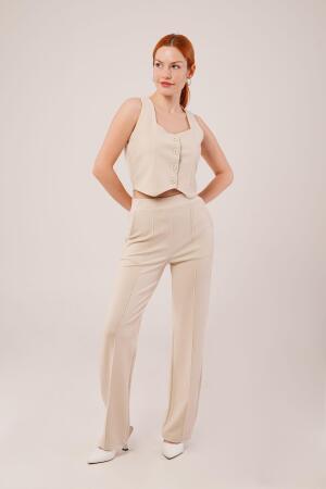 Kalın Askılı Düğmeli Yelek Ve Pantolon Bej Takım - ANGELINO BuyukBedeniz