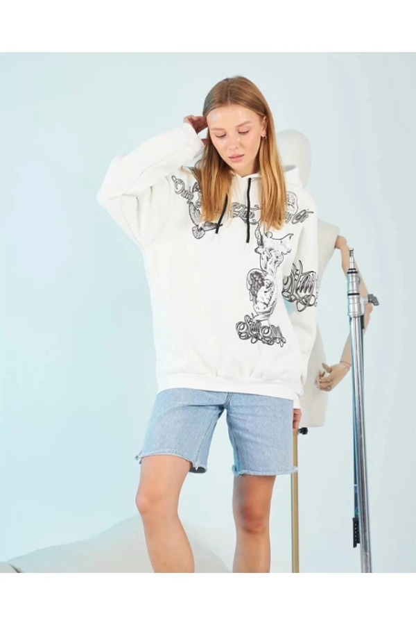 Kapüşonlu Üç İplik Sweatshirt – Beyaz Strong Heykel Baskılı, Rahat Kalıp, Kanguru Cepli Modern Tasarım - 1