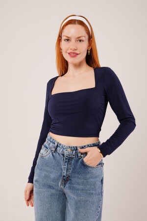 Kare Yaka Basic Lacivert Bluz - 1