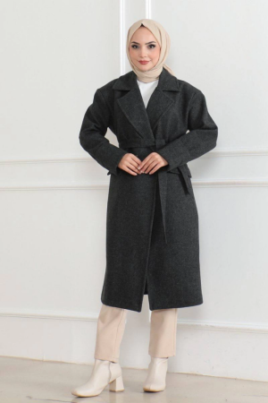 Kaşe Kaban – Uzun Boy 115 Cm Kruvaze Yaka Kuşaklı Astarlı Kışlık Tesettür Kaban, Yünlü Dokuma Kaşmir Kumaş, Cepli Oversize Rahat Kalıp Şık Modern Kaban Mont Modeli (Günlük Ve Özel Gün Kombinlerine Uygun) - Siyah - 3