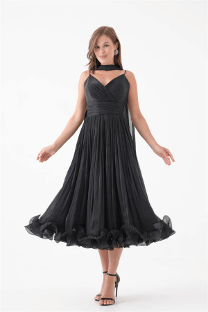 Kırinkıl Saten Kumaş Askılı Midi Boy Elbise - SİYAH - Angelino Moda