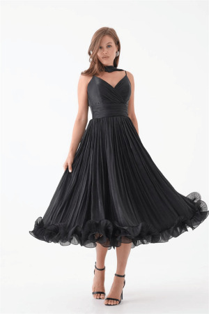 Kırinkıl Saten Kumaş Askılı Midi Boy Elbise - SİYAH - 3