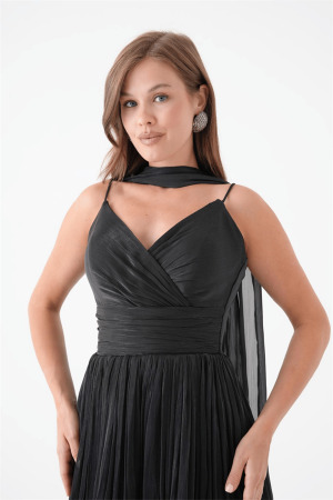 Kırinkıl Saten Kumaş Askılı Midi Boy Elbise - SİYAH - 4