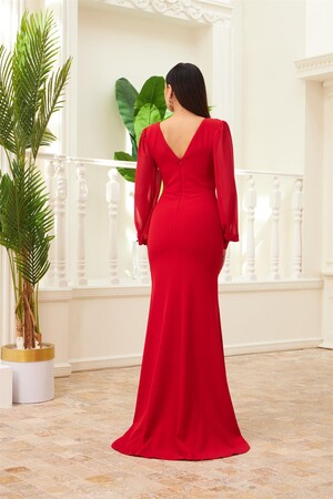 Kırmızı Şifon Toka Detaylı Uzun Abiye Elbise - 5