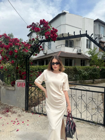 Kısa Kollu Uzun Yandan Yırtmaçlı Elbise - Beyaz - 2