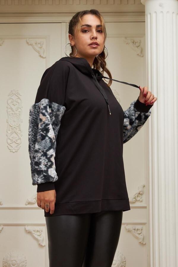Kol Kürk Detaylı Büyük Beden Siyah Sweatshirt - 2
