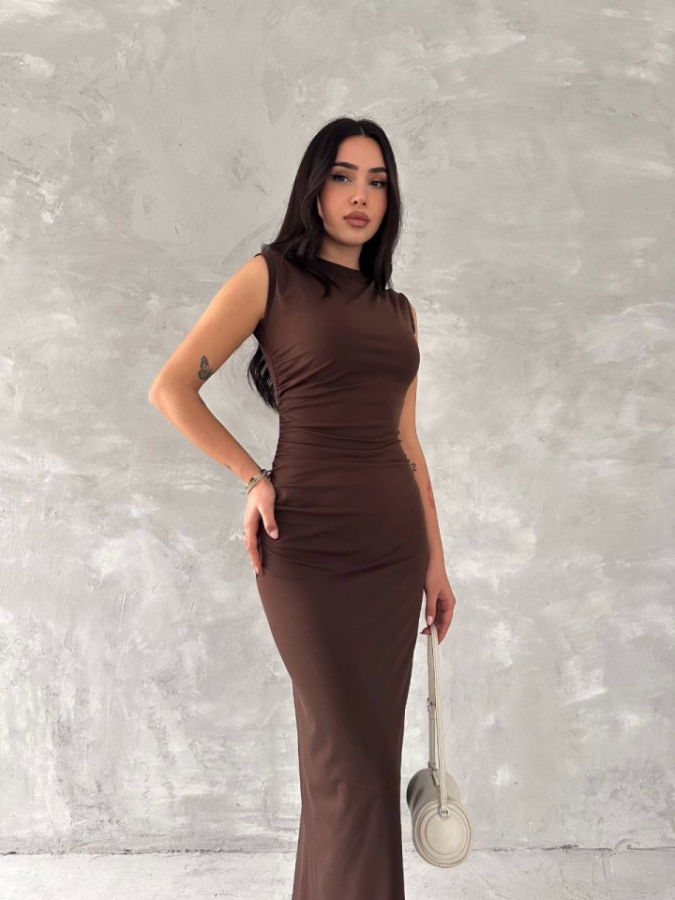 Kolsuz Yırtmaçlı Uzun Maxı Boy Elbise - Kahve - 4