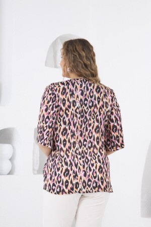 Kolye Detaylı Büyük Beden Leopar Bluz - 4