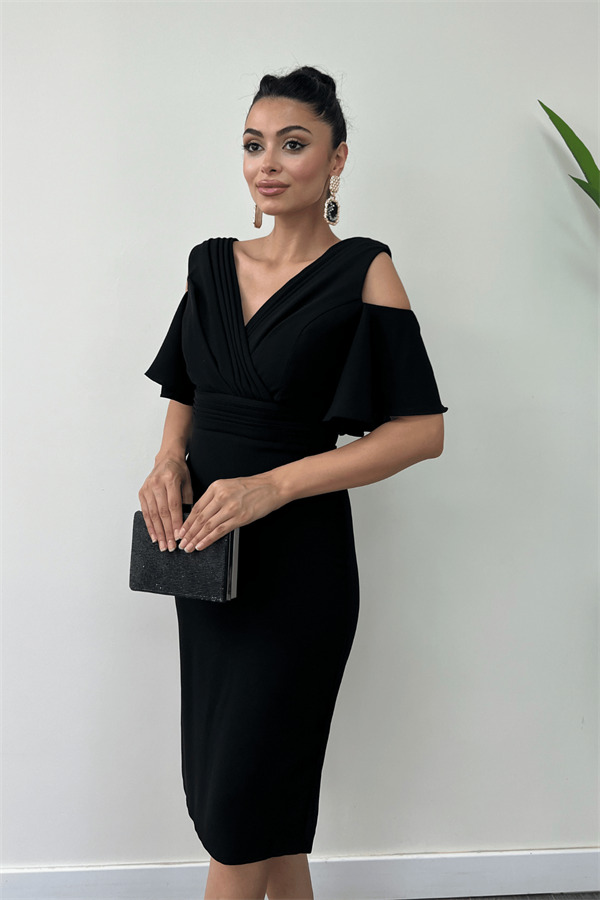 Krep Kumaş Büzgü Detaylı Kalem Elbise - SİYAH - 3