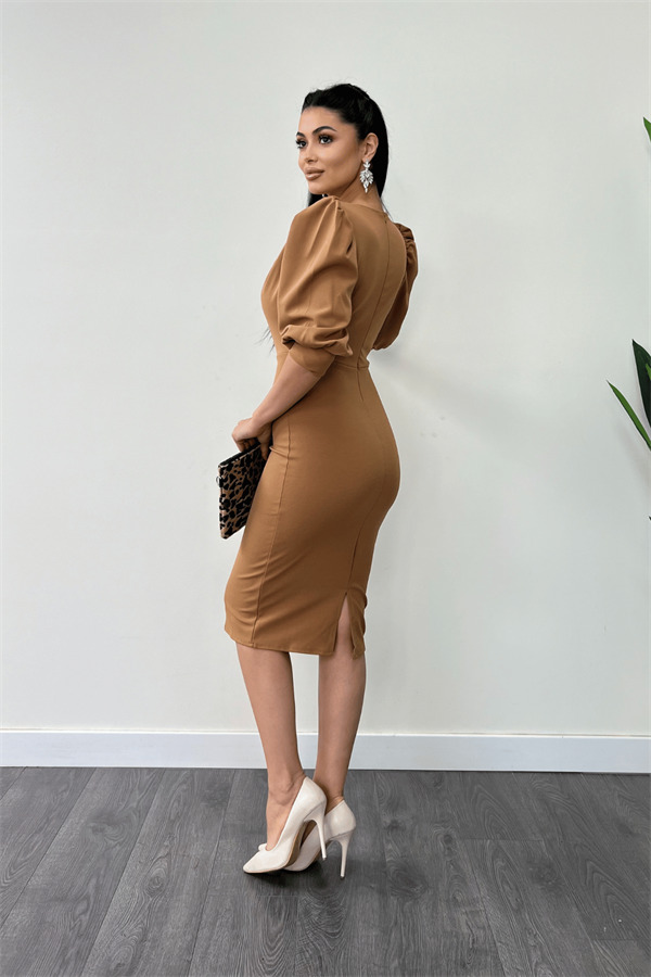 Krep Kumaş Degaje Yaka Kalem Elbise - Camel - 5