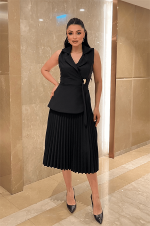 Krep Kumaş Plise Detaylı Elbise - SİYAH - Angelino Moda