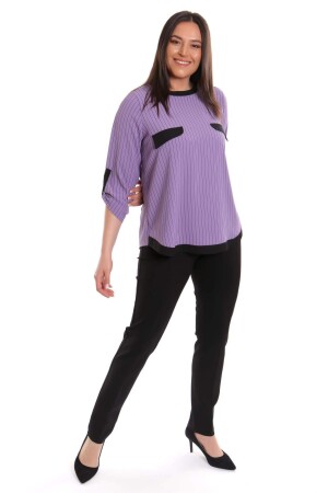 Plus Size Lilac Patterned Crepe Blouse with Buttons on the Back - 4