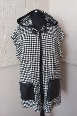 Houndstooth Plus Size Vest with Leather Pockets Black-White - 3