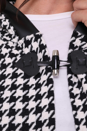 Houndstooth Poncho with Leather Pocket Black-White - 3