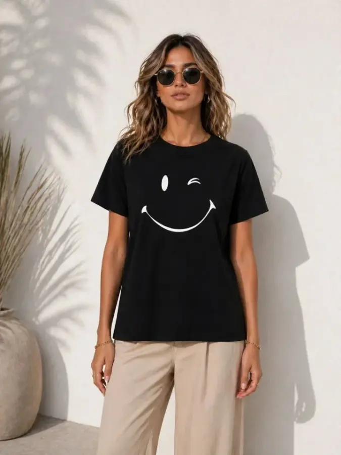 Minimal Gülümseyen Yüz Baskılı Tişört Kısa Kol Yazlık T-Shirt - Siyah - 2