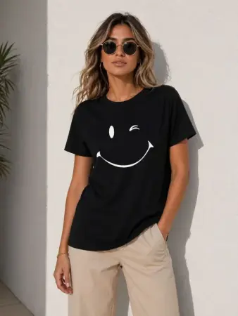 Minimal Gülümseyen Yüz Baskılı Tişört Kısa Kol Yazlık T-Shirt - Siyah - 3