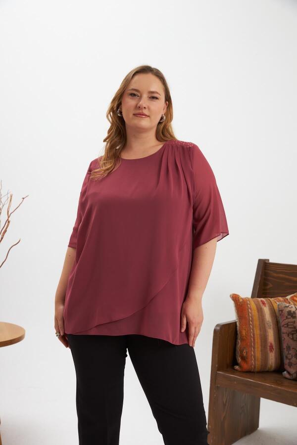 Omuz Taş Detaylı Asimetrik Kesim Büyük Beden Şifon Bluz Gülkurusu - 1