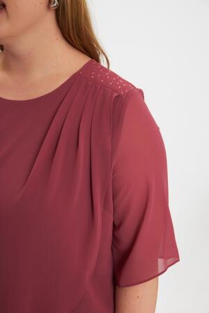 Omuz Taş Detaylı Asimetrik Kesim Büyük Beden Şifon Bluz Gülkurusu - RMG (1)