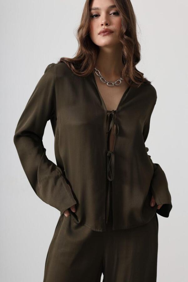 Önden Biyeli Bluz Ve Pantolon Takım - Haki - 3