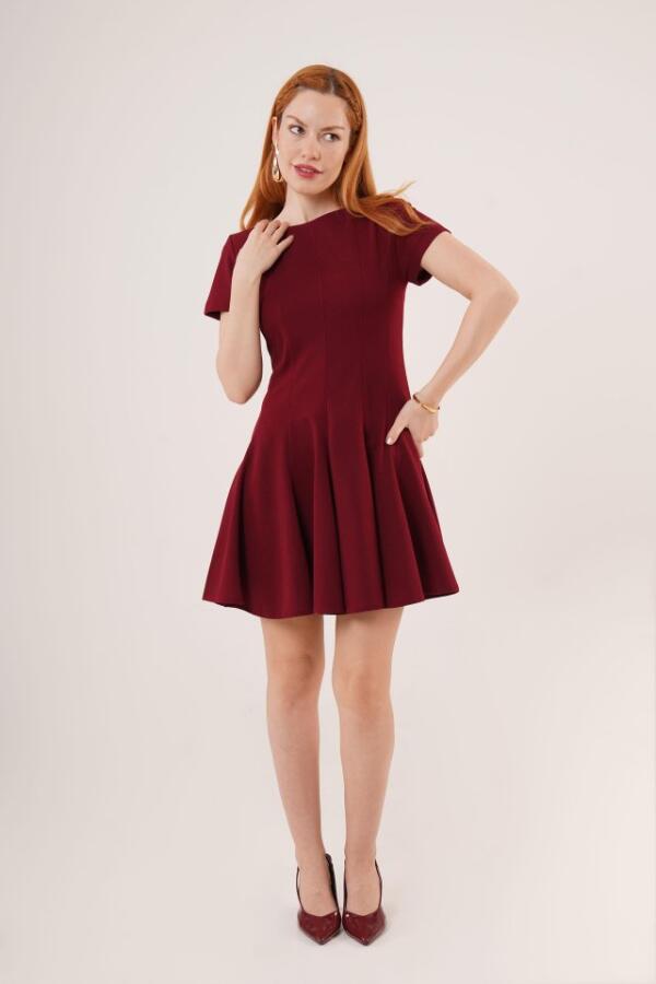 Önden Dikiş Detaylı Çan Model Bordo Elbise - 2