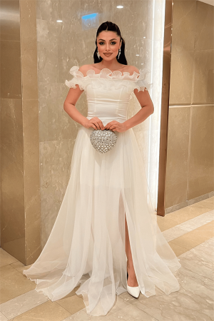 Organze Şifon Kumaş Volan Detaylı Abiye Elbise - BEYAZ - Angelino Moda