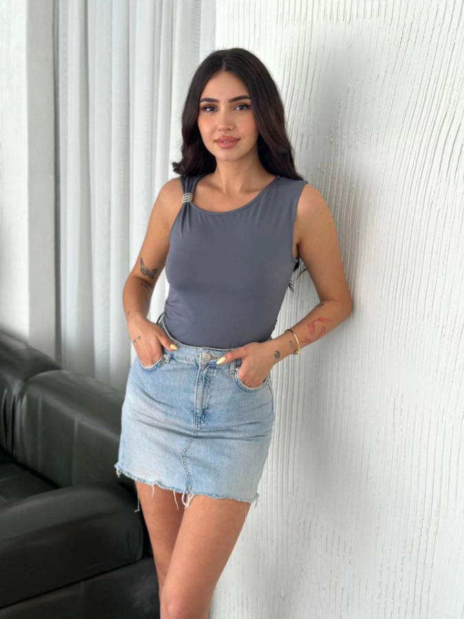 Osy Modal Yumuşak Dokulu Kumaş Bisiklet Yaka Sıfır Kol Bluz Omuz Toka Aksesuar Detaylı - Antrasit - 2