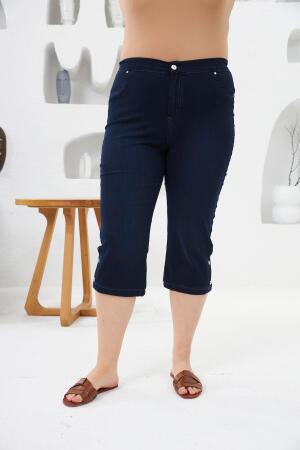 Paça Düğme Detaylı Beli Lastikli Büyük Beden Lacivert Kapri - RMG