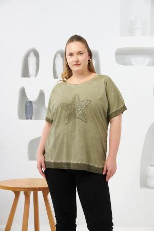 Pul Payet İşlemeli Büyük Beden Boyamalı Tişört Haki - RMG