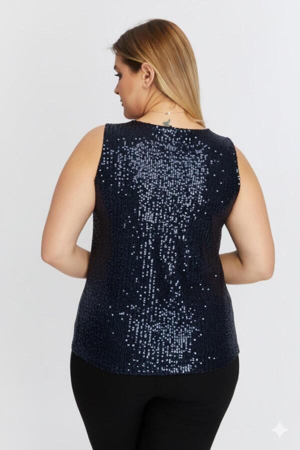 Pul Payetli Büyük Beden Sıfır Kol Lacivert Bluz - 4