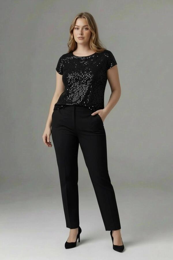 Pul Payetli Kısa Kol Büyük Beden Bluz - 3