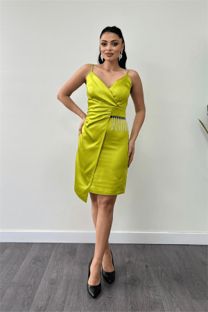 Saten Kumaş Boncuk Detaylı Elbise - Fıstık Yeşili - Angelino Moda