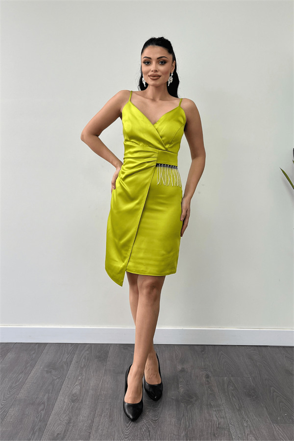 Saten Kumaş Boncuk Detaylı Elbise - Fıstık Yeşili - 1