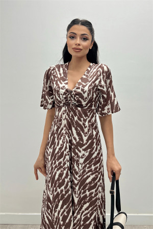 Saten Kumaş Göğsü Büzgü Detaylı Elbise - KAHVERENGİ - Angelino Moda