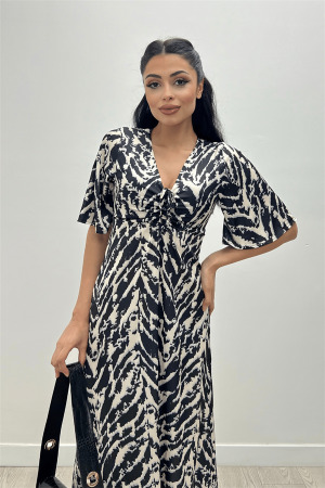 Saten Kumaş Göğsü Büzgü Detaylı Elbise - SİYAH - Angelino Moda