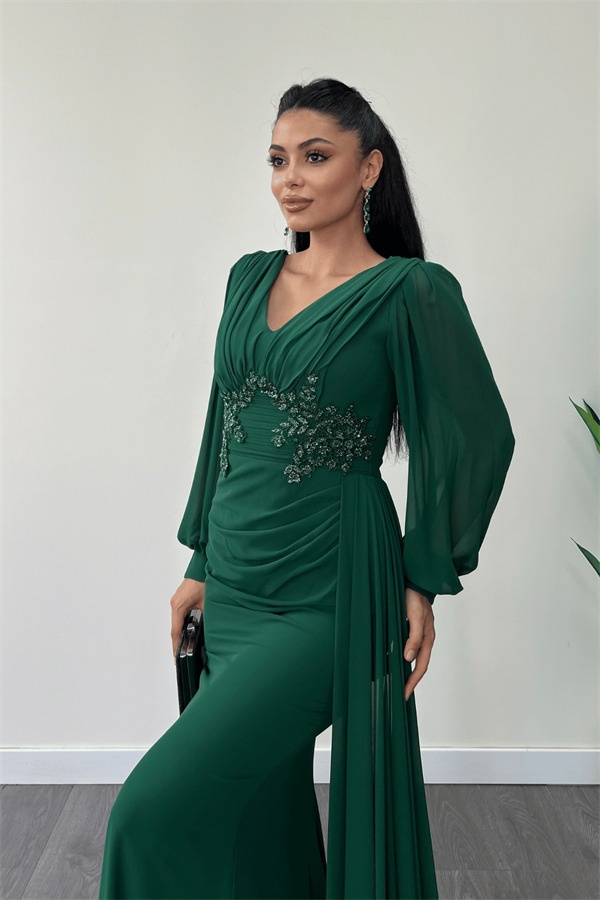 Şifon Kumaş Boncuk İşlemeli Şal Detaylı Abiye Elbise - ZÜMRÜT YEŞİL - 4