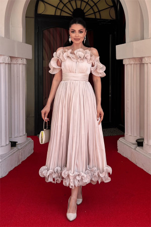 Şifon Kumaş Volan Detaylı Midi Elbise - BEJ - Angelino Moda