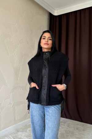 Siyah Cepli Kısa Yelek - 2