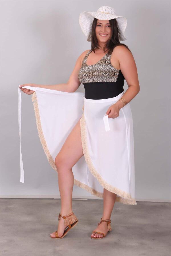 White Pareo with Tassels on the Skirt - 3