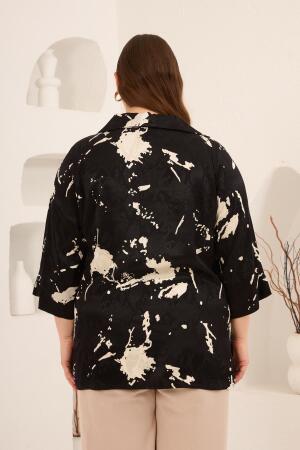 Soyut Desenli Broş Detaylı Kadın Büyük Beden Bluz Siyah - 6