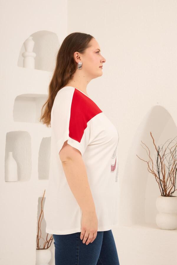 Taş Baskılı Büyük Beden Garnili Tişört Ekrukırmızı - 2