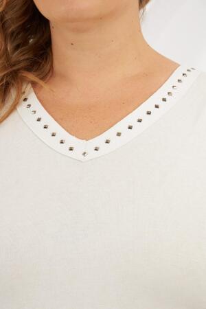 Taş Detaylı Büyük Beden Sıfır Kol Bluz Beyaz - 3