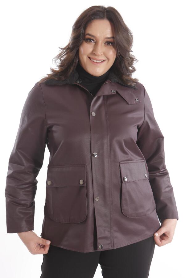 Trend42plus Büyük Beden Kadife Yakalı Çıt Çıt Düğme Detaylı Bordo Kaban - 1